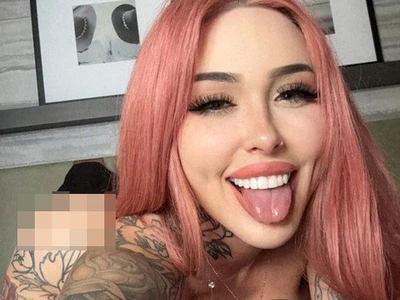 Carte de catégorie leak Onlyfans du modèle Jadelavoie